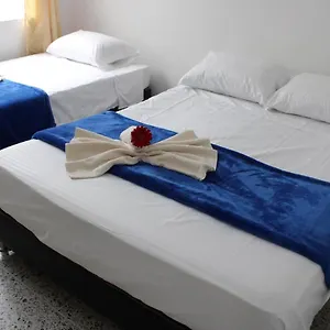 Pensión Absolute &, Medellín
